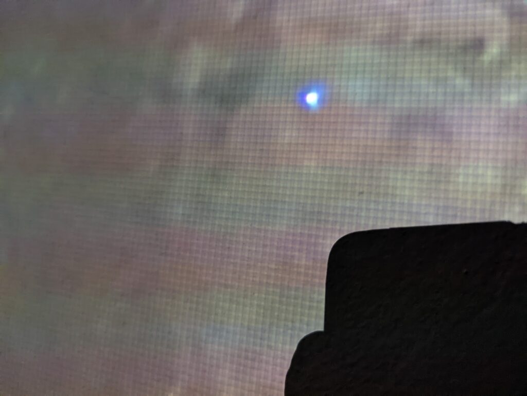 How Can You Identify Dead Pixels In A Projector?