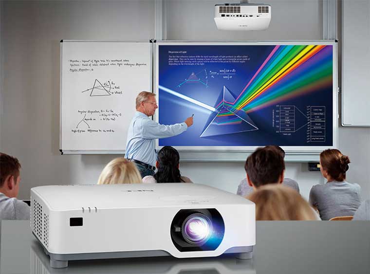 What Challenges Do Projectors Face In Their Daily Lives?